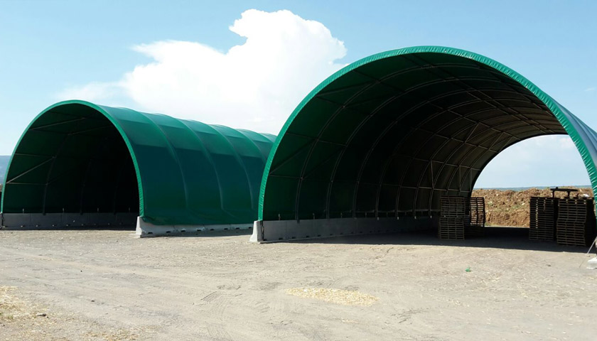 Tunnel Agricoli Fienili Ricovero Stalle Capannoni Per Galline